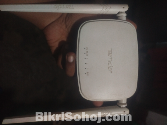 Tenda Router